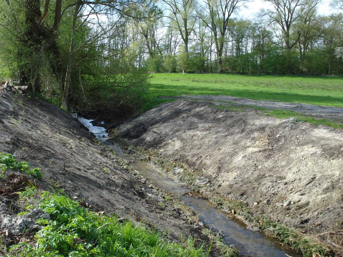 (4) Komplettrückbau eines nicht mehr benötigten Wegedurchlasses - Foto3