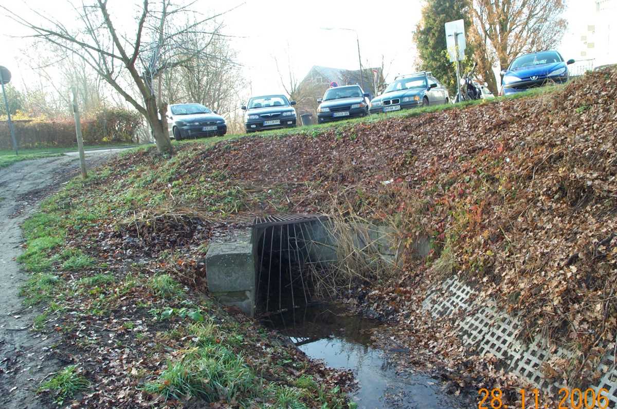 2006 Einlauf Durchlass Müntzerstraße (vorher)